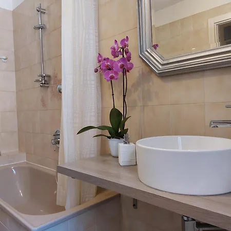 Apartament Chez Nous *